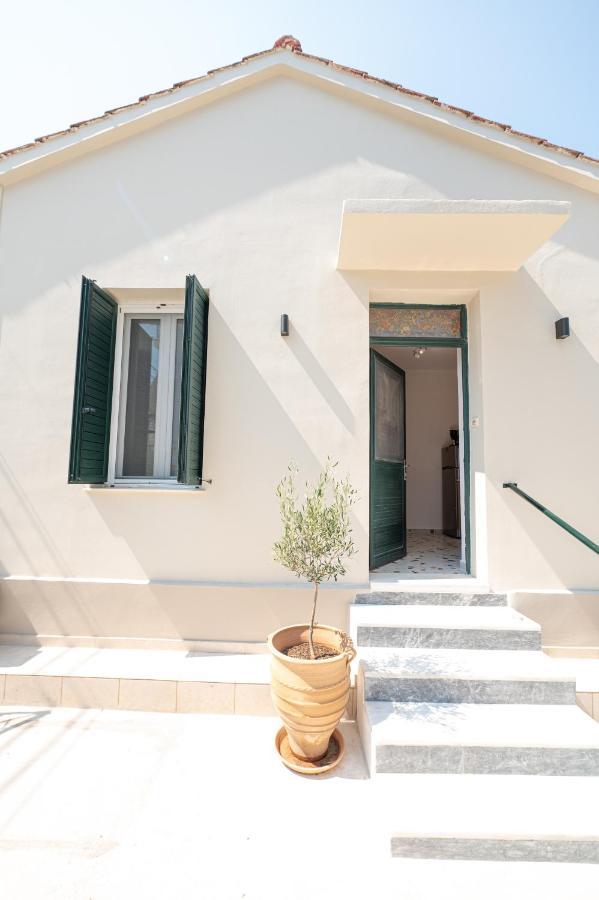 Sunny Yard Apartments Poros Town Buitenkant foto